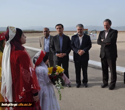 رئیس دانشگاه فرهنگیان کشور در فرودگاه مورد استقبال قرار گرفتند.