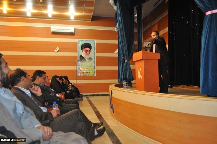 جلسه هم اندیشی اساتید دانشگاه فرهنگیان استان با دکتر مهرمحمدی