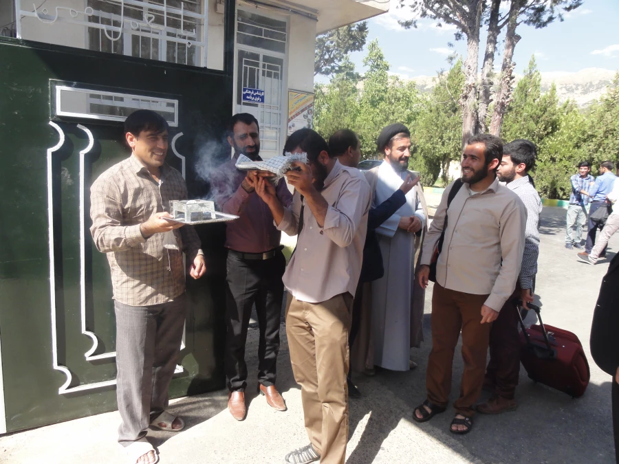 بدرقه کاروان زیارتی دانشجویان پردیس شهید ایزدپناه به مشهد مقدس