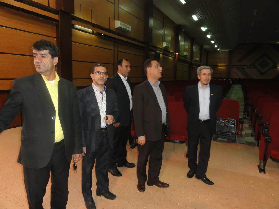بازدید جناب آقای میرمعینی واعضای محترم دبیرخانه جشنواره های فرهنگی دانشگاه فرهنگیان از محل برگزاری بیست وششمین جشنواره تئاتر و سرود