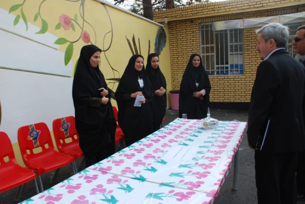 بازدید دبیر جشنواره های فرهنگی دانشگاه فرهنگیان از فرایند پذیرش و استقبال از میهمانان