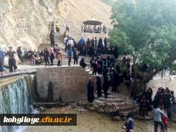 آبشار یاسوج؛ طبیعت گردی دانشجویان حاضر در جشنواره تئاتر و سرود