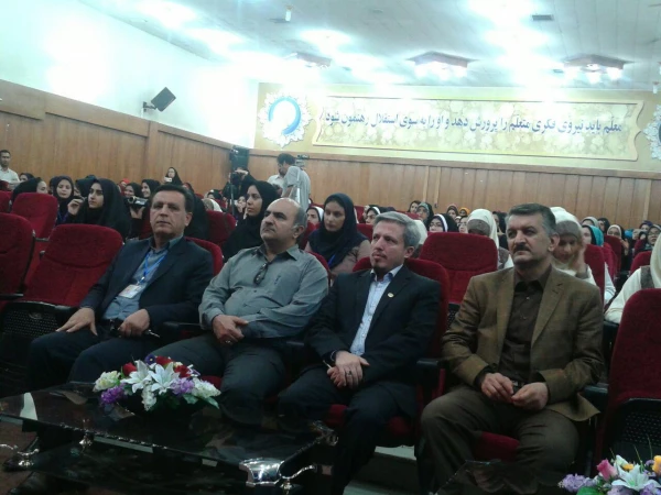 بازدید مدیرکل فرهنگی دانشگاه فرهنگیان از روند برگزاری بیست و ششمین جشنواره سرود و تئاتر دانشجو معلمان دختر سراسر کشور