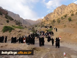 دانشجو معلمان حاضر در جشنواره تئاتر و سرود از شهر توریستی سی سخت بازدید کردند