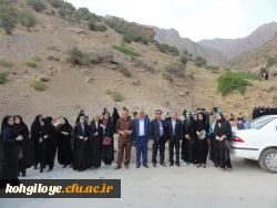 دانشجو معلمان حاضر در جشنواره تئاتر و سرود از شهر توریستی سی سخت بازدید کردند
