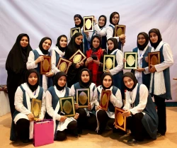 گزارش تصویری از اختتامیه بخش خواهران بیست و ششمین جشنواره تئاتر و سرود دانشجو معلمان سراسر کشور