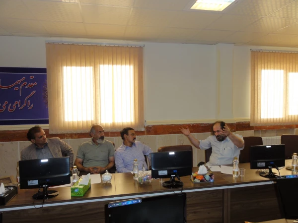 برگزاری جلسه هماهنگی داوران بخش دوم تئاتر و سرود دانشجو معلمان سراسر کشور