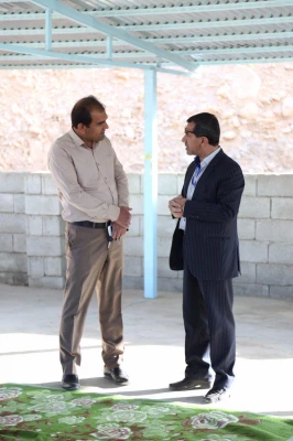 میثاق دانشجو معلمان پسر شرکت کننده در جشنواره تئاتر و سرود با شهدای گمنام