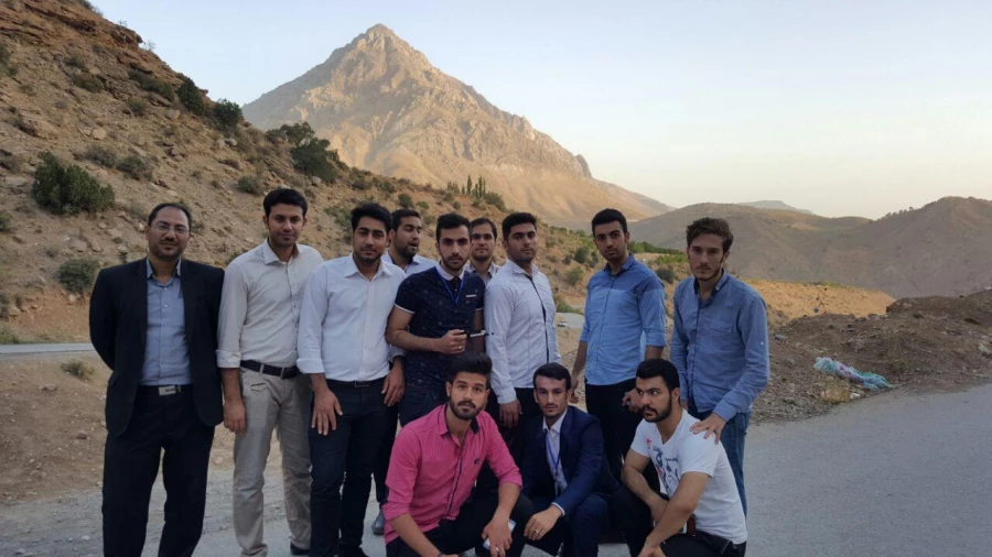 بازدید دانشجو معلمان پسر جشنواره تئاتر و سرود از سی سخت