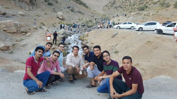 بازدید دانشجو معلمان پسر جشنواره تئاتر و سرود از سی سخت