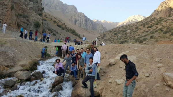 بازدید دانشجو معلمان پسر جشنواره تئاتر و سرود از سی سخت