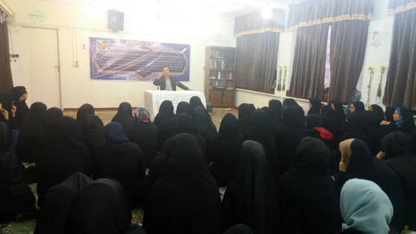 سخنان صریح و بی پرده دکتر نظری در نشست صمیمی با دانشجو معلمان پردیس کوثر