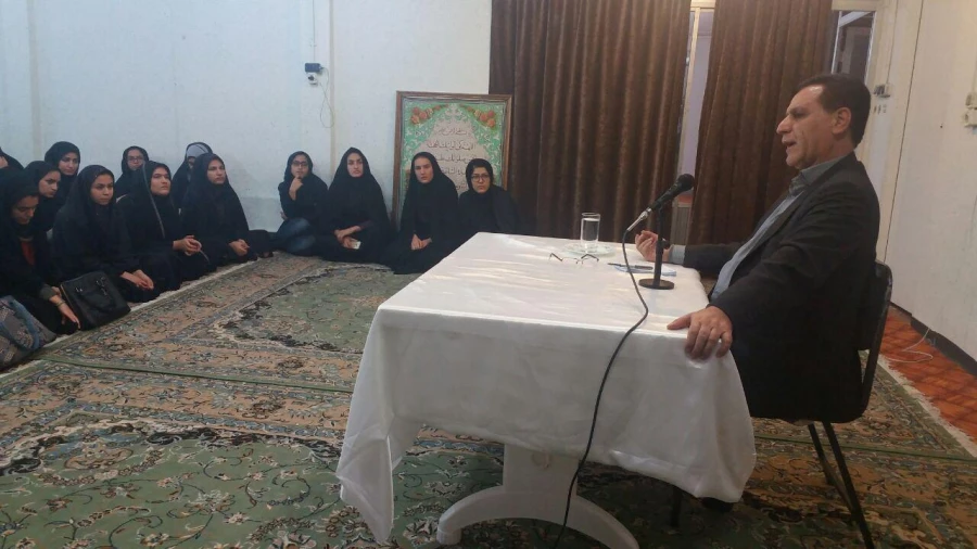 سخنان صریح و بی پرده دکتر نظری در نشست صمیمی با دانشجو معلمان پردیس کوثر