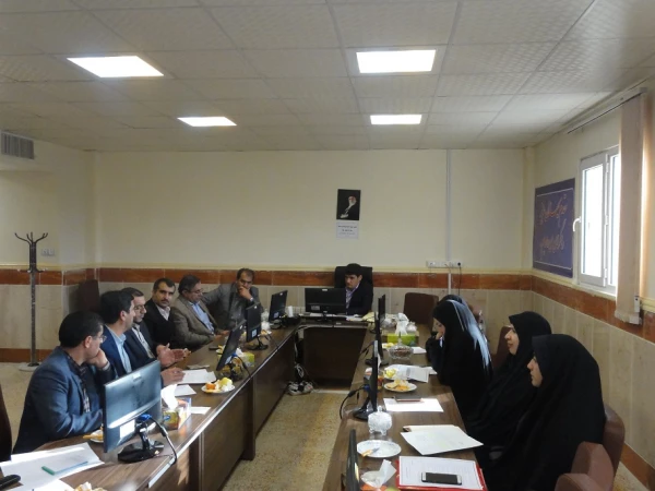 برگزاری جلسه مربوط به جشن دانش آموختگی و بزرگداشت دهه فجر