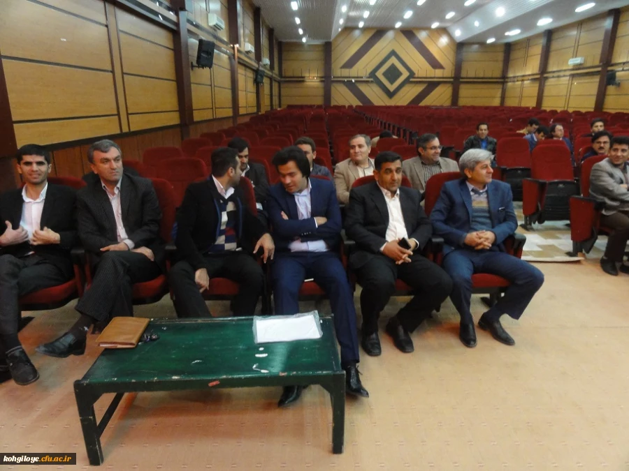 نشست صمیمی مدیریت امور پردیس های دانشگاه فرهنگیان استان با کارکنان