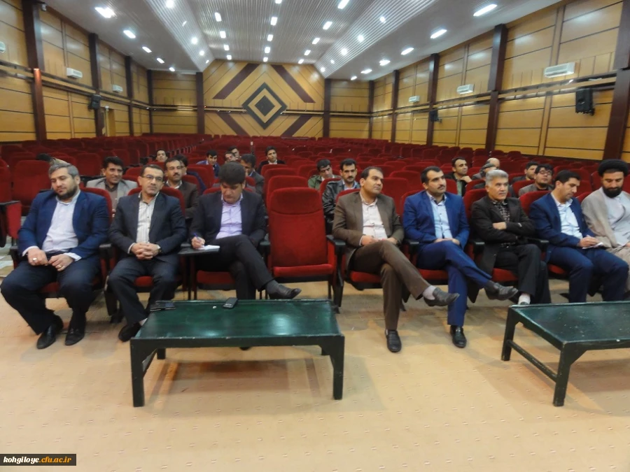 نشست صمیمی مدیریت امور پردیس های دانشگاه فرهنگیان استان با کارکنان