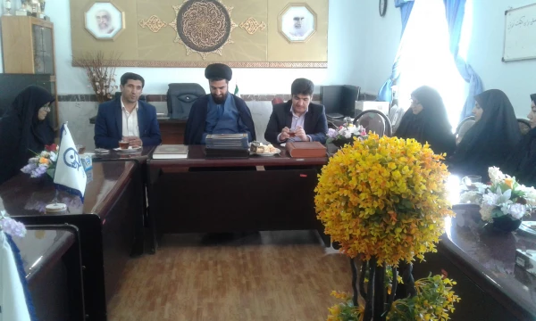 تجلیل از بانوان در روز زن