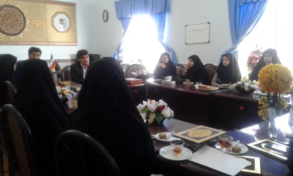 تجلیل از بانوان در روز زن