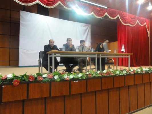 جلسه پرسش و پاسخ دانشجویان با مسئولین دانشگاه فرهنگیان استان