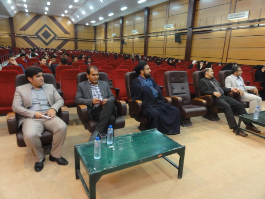 جلسه پرسش و پاسخ دانشجویان با مسئولین دانشگاه فرهنگیان استان