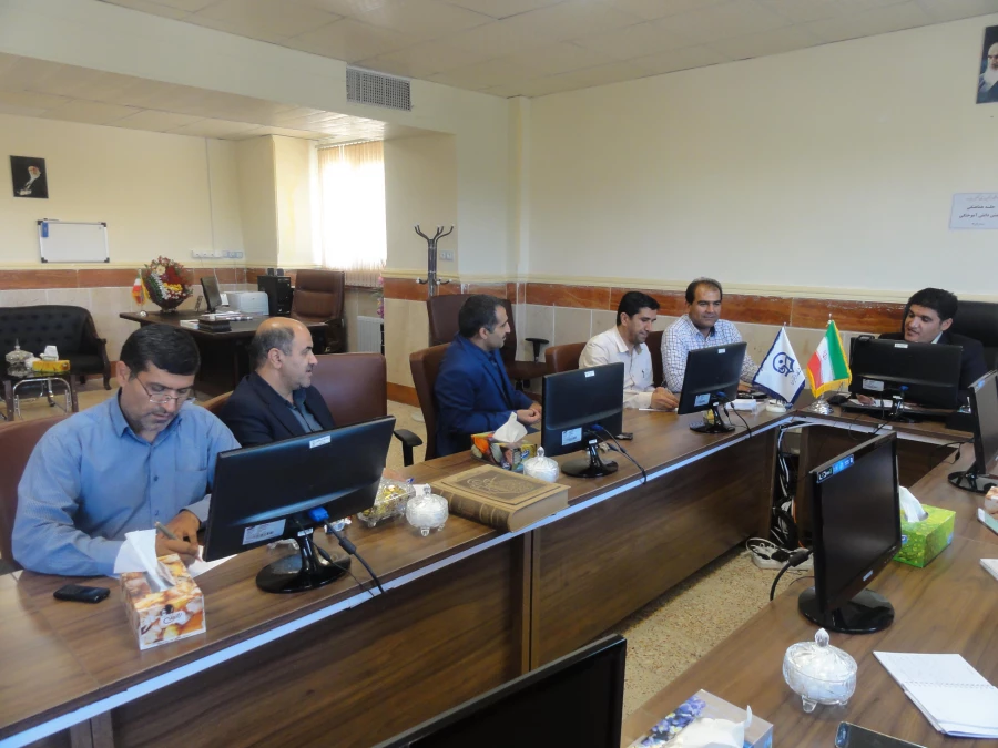 جلسه هماهنگی جشن دانش اموختگی ورودی های 92 برگزار گردید 4