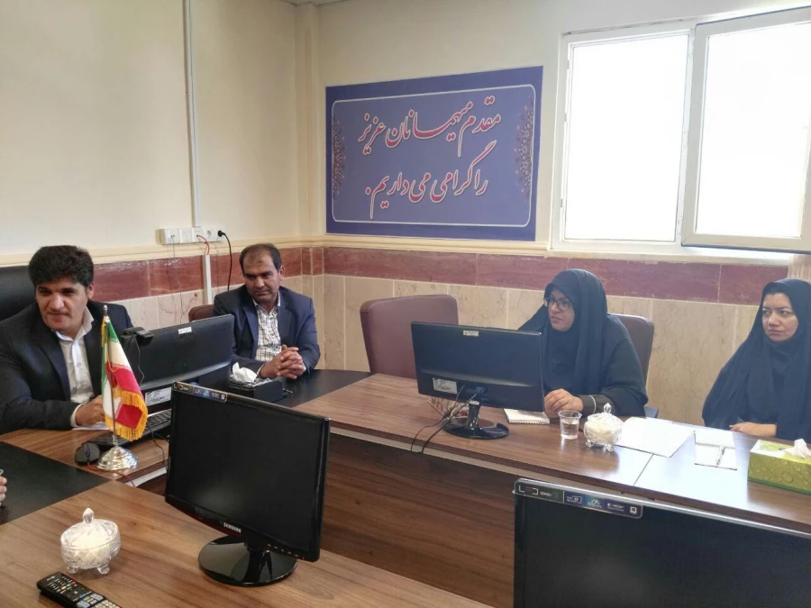 جلسه هیئت علمی دانشگاه با رئیس دانشگاه فرهنگیان استان 5