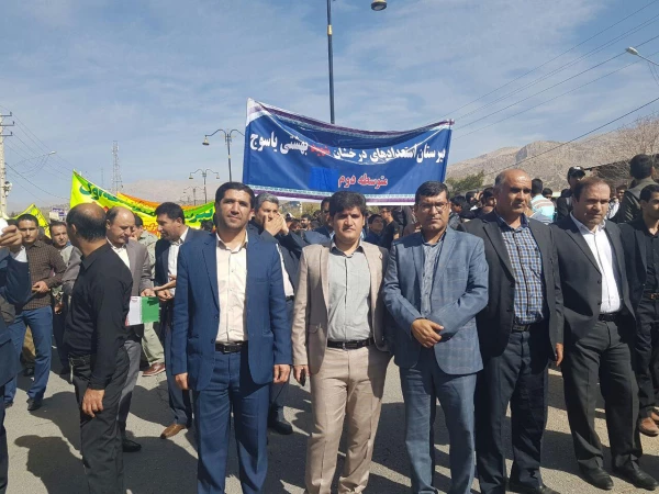 شرکت مسئولان، اساتید،کارکنان  و دانشجویان دانشگاه فرهنگیان استان در راهپیمایی 13 ابان 9