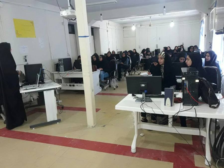 کارگاه آموزشی تولید محتوای الکترونیکی برگزار گردید 12