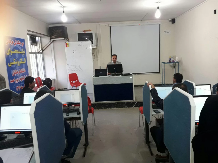 کارگاه آموزشی تولید محتوای الکترونیکی برگزار گردید 14