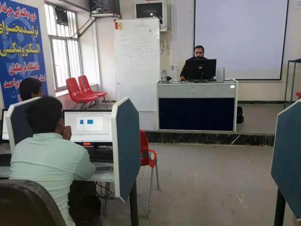 کارگاه آموزشی تولید محتوای الکترونیکی برگزار گردید 18