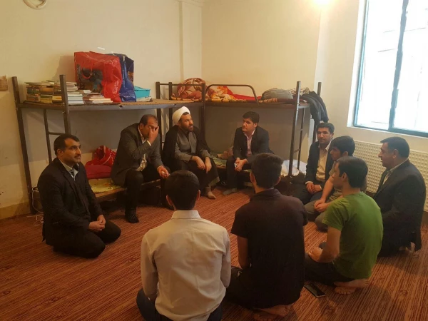 بازدید حجت الاسلام و المسلمین عابدی از خوابگاه های پردیس کوثر و شهید ایزدپناه 8