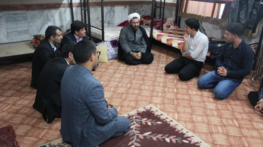 بازدید حجت الاسلام و المسلمین عابدی از خوابگاه های پردیس کوثر و شهید ایزدپناه 10