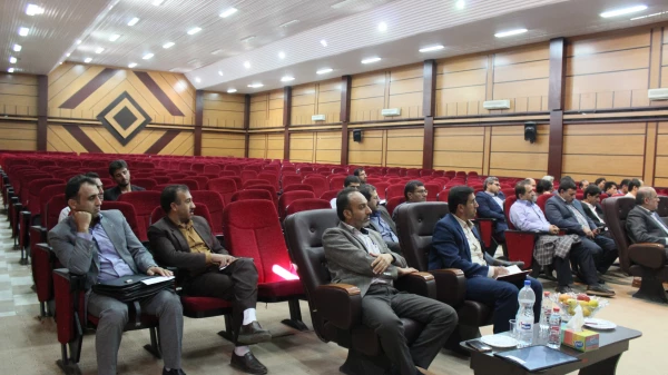 جلسه معاون فرهنگی اجتماعی دانشگاه فرهنگیان با اساتید و کارکنان دانشگاه فرهنگیان استان 7