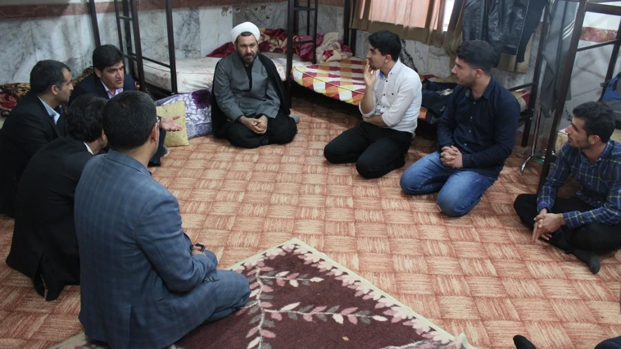 بازدید حجت الاسلام و المسلمین عابدی از خوابگاه های پردیس کوثر و شهید ایزدپناه 11