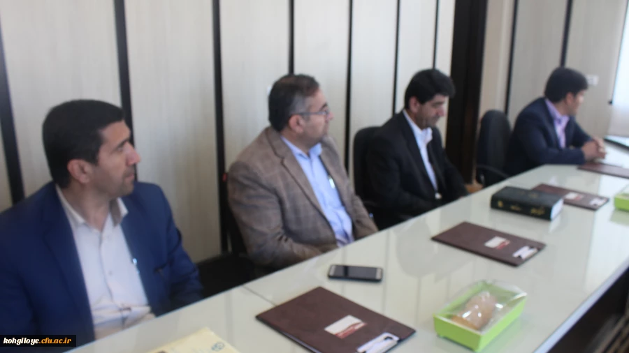 جلسه معاون فرهنگی اجتماعی دانشگاه فرهنگیان با مدیرکل آموزش و پرورش استان 4