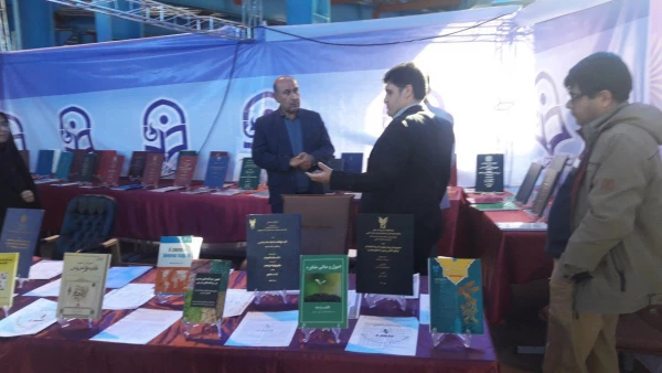 برگزاری غرفه آثار پژوهشی دانشگاه فرهنگیان در نمایشگاه استانی هفته پژوهش 3