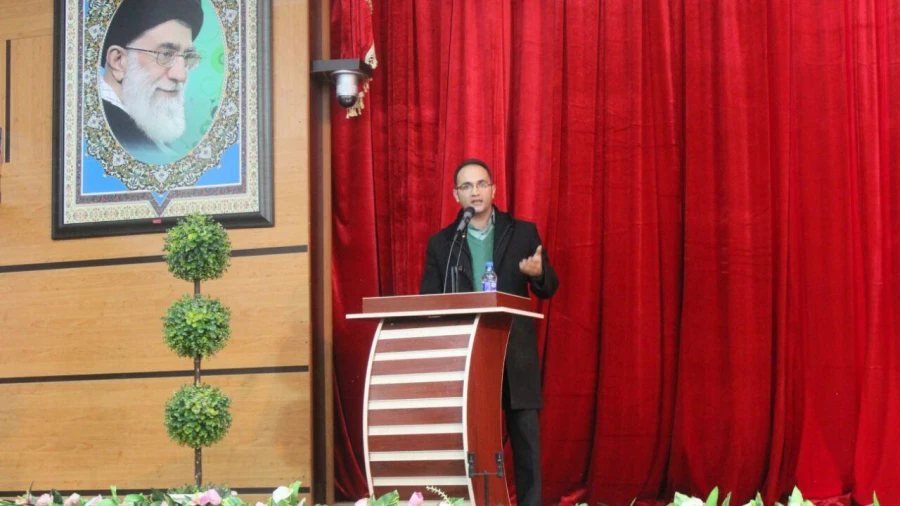 به مناسبت 16 آذر روز دانشجو 

مراسم بزرگداشتی در سالن اجتماعات پردیس شهید ایزدپناه برگزار گردید. 3