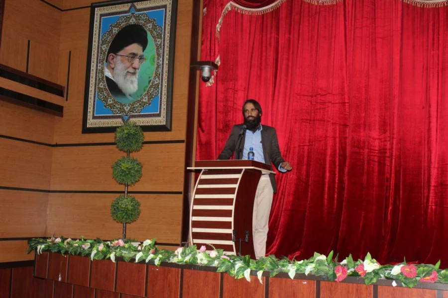 به مناسبت 16 آذر روز دانشجو 

مراسم بزرگداشتی در سالن اجتماعات پردیس شهید ایزدپناه برگزار گردید. 4