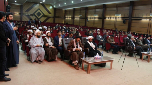 به مناسبت 27 آذر سالروز شهادت دکتر مفتح برگزار گردید

برگزاری ویژه برنامه وحدت حوزه و دانشگاه به میزبانی دانشگاه فرهنگیان استان 2