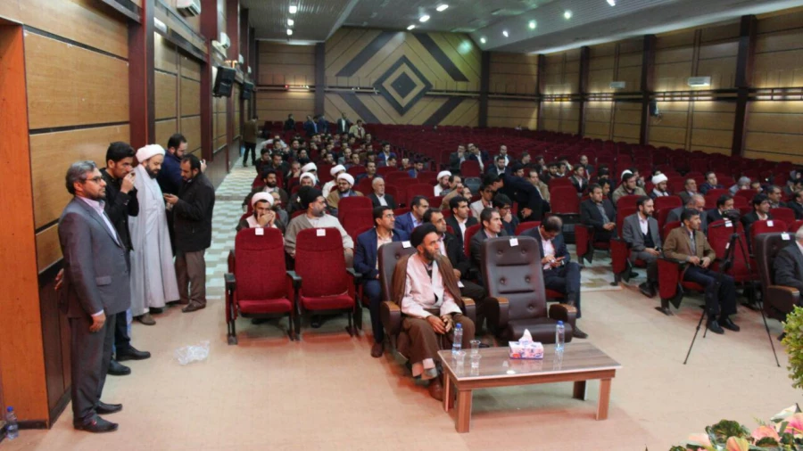 به مناسبت 27 آذر سالروز شهادت دکتر مفتح برگزار گردید

برگزاری ویژه برنامه وحدت حوزه و دانشگاه به میزبانی دانشگاه فرهنگیان استان 6