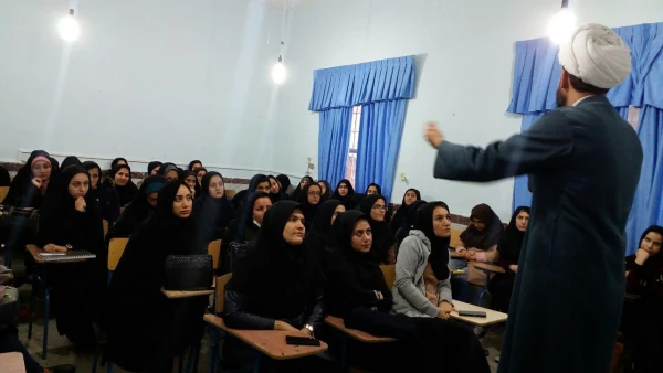 برگزاری دوره نماز و مهدویت در دانشگاه فرهنگیان استان 3