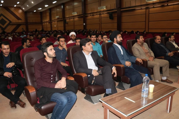 به همت بسیج دانشجویی دانشگاه فرهنگیان استان برگزار گردید:

جشن عید سعید مبعث با حضور دانشجویان پردیس های کوثر و شهید ایزدپناه 2