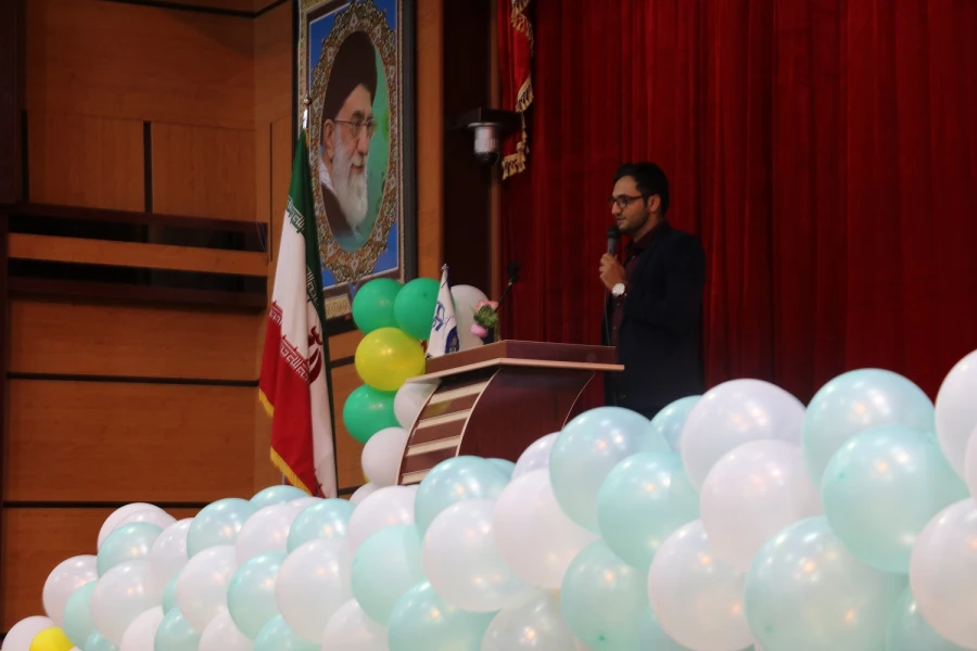 به همت بسیج دانشجویی دانشگاه فرهنگیان استان برگزار گردید:

جشن عید سعید مبعث با حضور دانشجویان پردیس های کوثر و شهید ایزدپناه 5