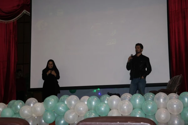 به همت بسیج دانشجویی دانشگاه فرهنگیان استان برگزار گردید:

جشن عید سعید مبعث با حضور دانشجویان پردیس های کوثر و شهید ایزدپناه 7