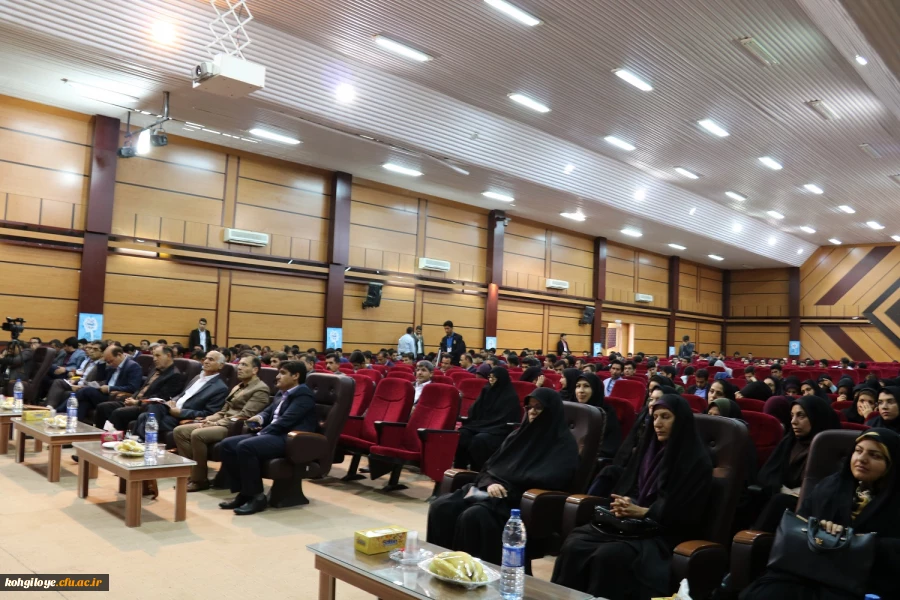 به میزبانی دانشگاه فرهنگیان استان برگزار گردید:

جشنواره تجربیات برتر معلمان کلاس های چند پایه فرصتی برای انتقال تجارب آموزشی 6