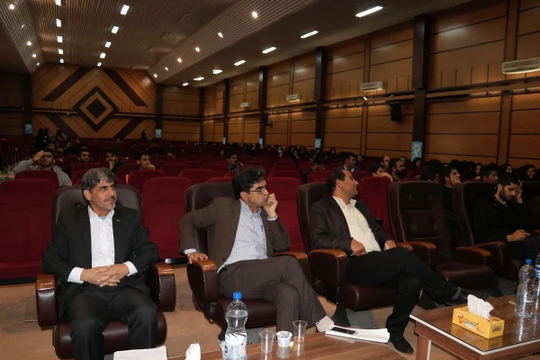 اختتامیه جشنواره کلاس های چند پایه برگزار گردید

اعلام برگزیدگان جشنواره کشوری تجربیات برتر آموزشی و تربیتی اساتید و معلمان آموزش کلاس های چندپایه-یاسوج 2