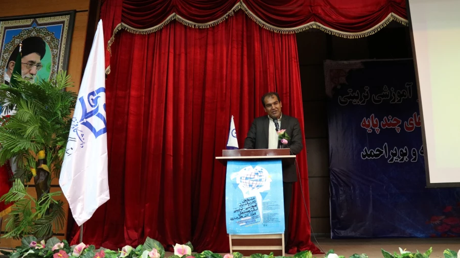 اختتامیه جشنواره کلاس های چند پایه برگزار گردید

اعلام برگزیدگان جشنواره کشوری تجربیات برتر آموزشی و تربیتی اساتید و معلمان آموزش کلاس های چندپایه-یاسوج 5