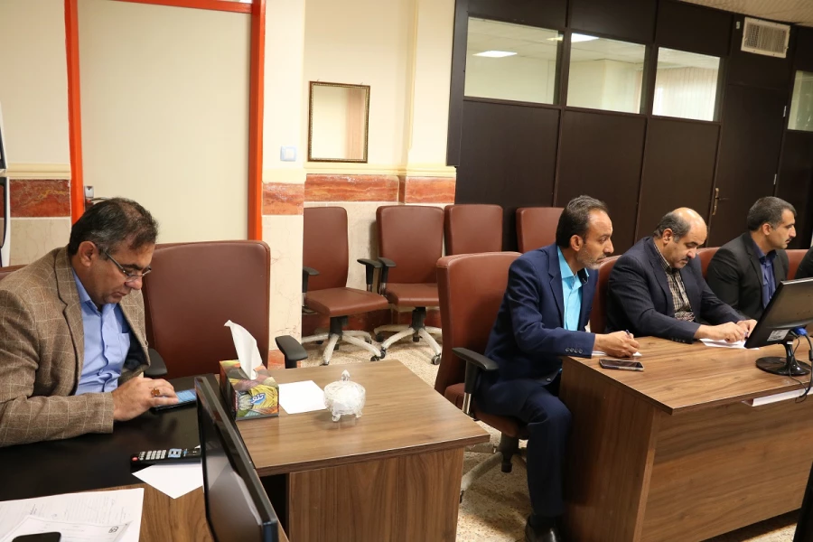 جلسه بزرگداشت روز معلم و شهادت استاد مطهری برگزار گردید 4