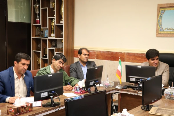 جلسه بزرگداشت روز معلم و شهادت استاد مطهری برگزار گردید 6