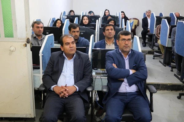 به مناسبت سالروز شهادت دکتر چمران 

جلسه بسیج اساتید و کارکنان دانشگاه برگزار گردید 2